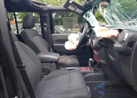 2012 Jeep Wrangler Unlimited Sport z USA, uszkodzony, nr VIN 1C4BJWDG8CL120308